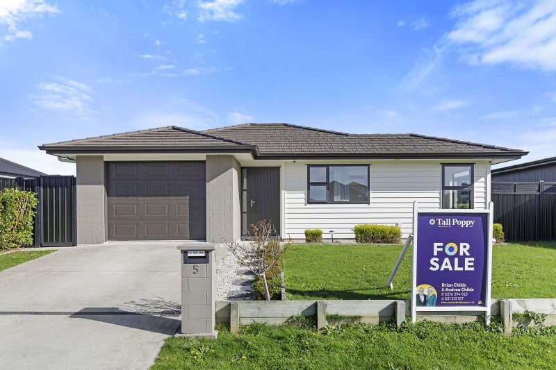 5 Kerrigan Crescent, Wallaceville, Upper Hutt - Carousel 1