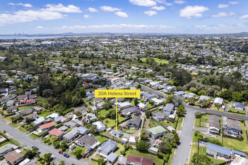 2/20 Helena Street, Massey, Auckland - Carousel 1