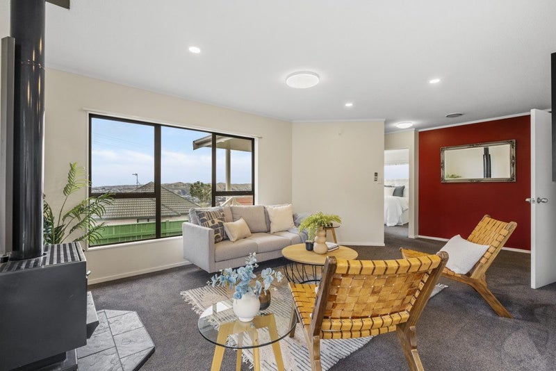 4A Kentwood Drive, Woodridge, Wellington - Carousel 2