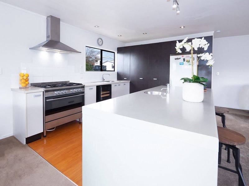 75 Yorke Road, Haruru, Haruru - Carousel 2