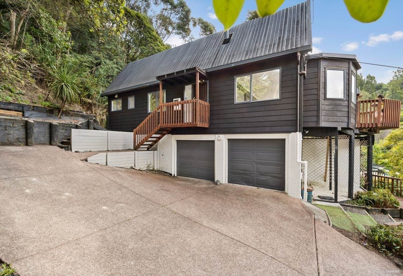30 Wood Bay Road, Titirangi, Waitakere City, Auckland - Carousel 1