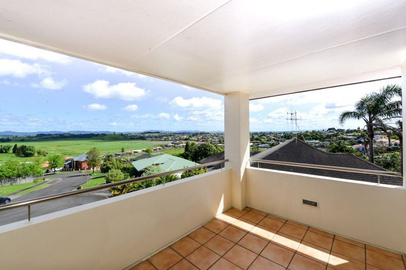 49 Greenfield Drive, Western Heights, Hamilton - Carousel 2