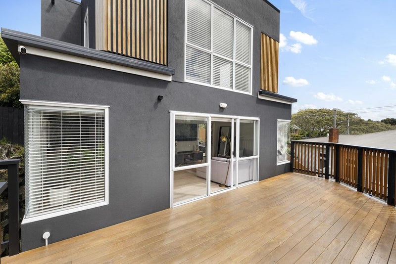 28B Brewster Avenue, Morningside, Auckland - Carousel 2