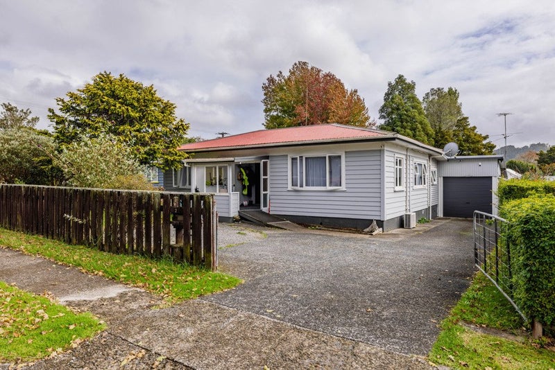 2 De Merle Street, Kaikohe, Kaikohe - Carousel 1