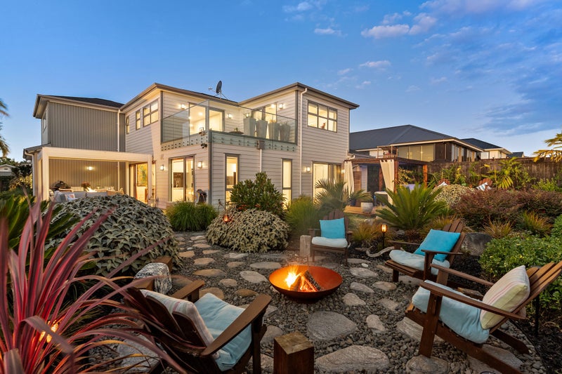 57 Eighth View Avenue, Beachlands, Auckland - Carousel 1
