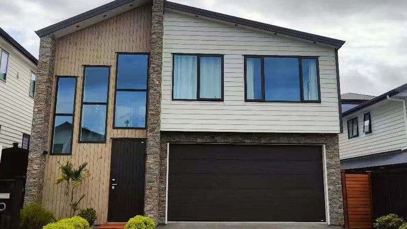 12 Pakirikiri Street, Long Bay, Auckland - Carousel 1