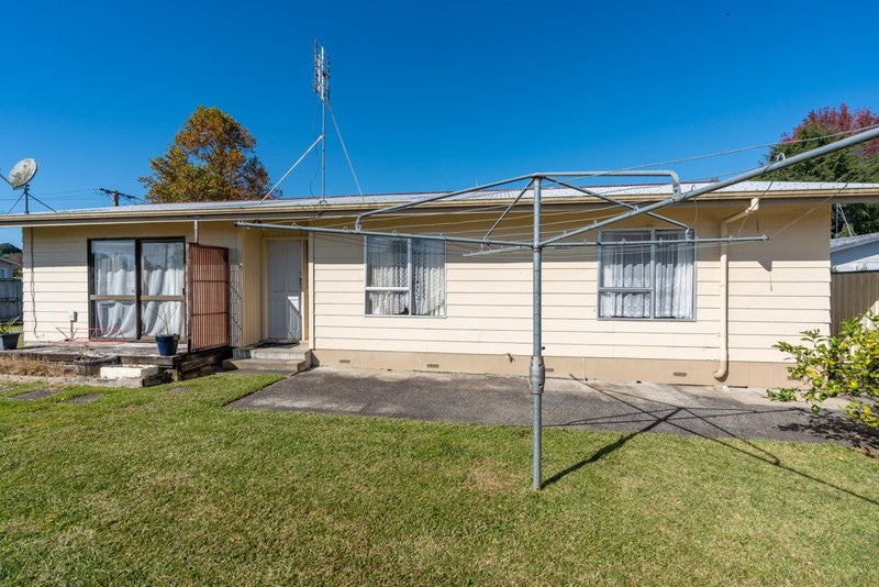 57 McKay Drive, Temple View, Hamilton - Carousel 12