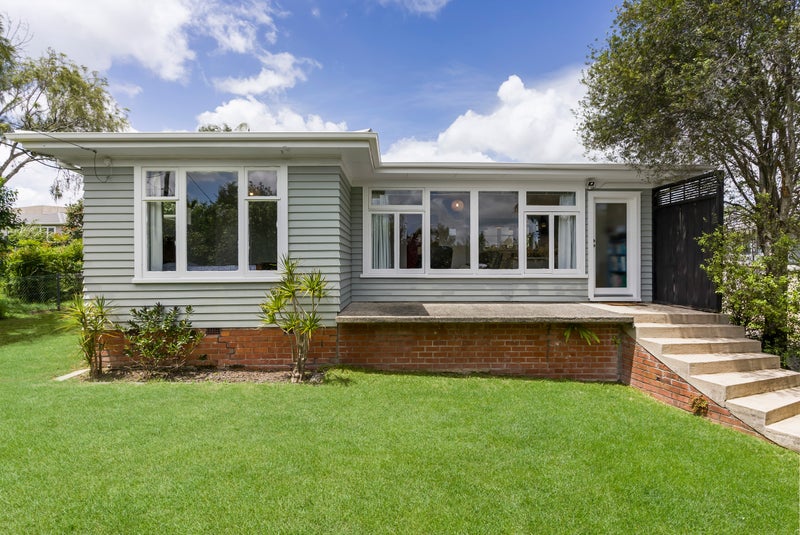 2/41 Brandon Road, Glen Eden, Auckland - Carousel 1