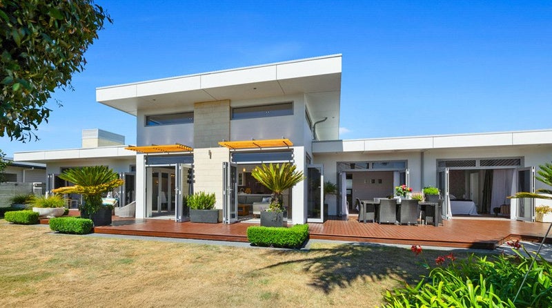 3 St Andrews Parkway, Waiwhakaiho, New Plymouth - Carousel 1