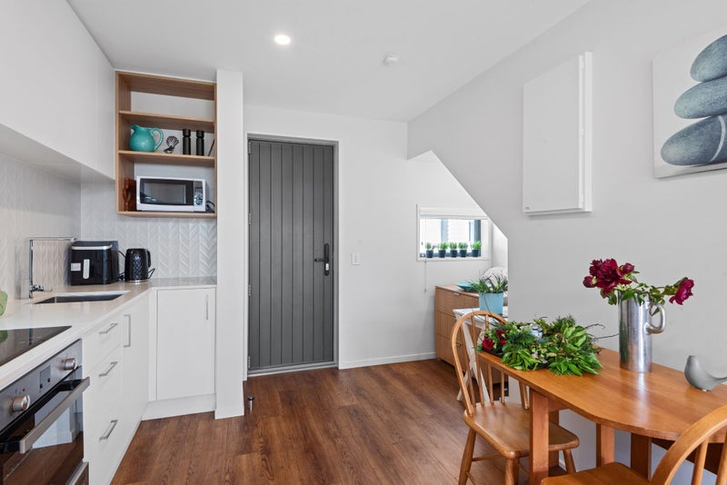 10/29 Bampton Street, Burwood, Christchurch - Carousel 11