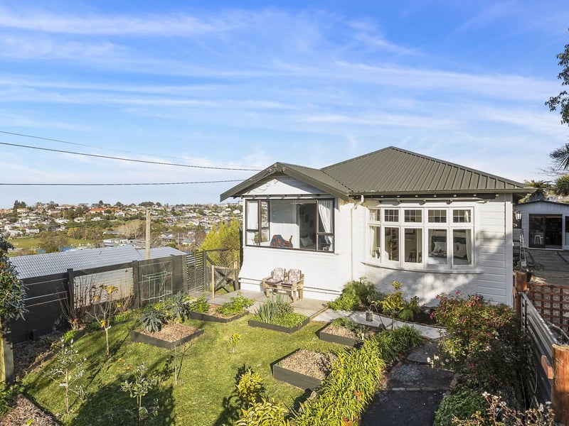 115 Lynn Street, Wakari, Dunedin - Carousel 1