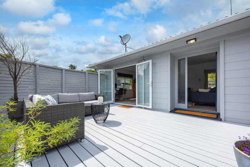 20 Annison Avenue, Glen Eden, Auckland - Carousel 2