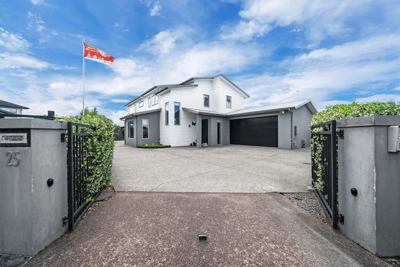25 Capriana Drive, Karaka, Papakura - Carousel 1