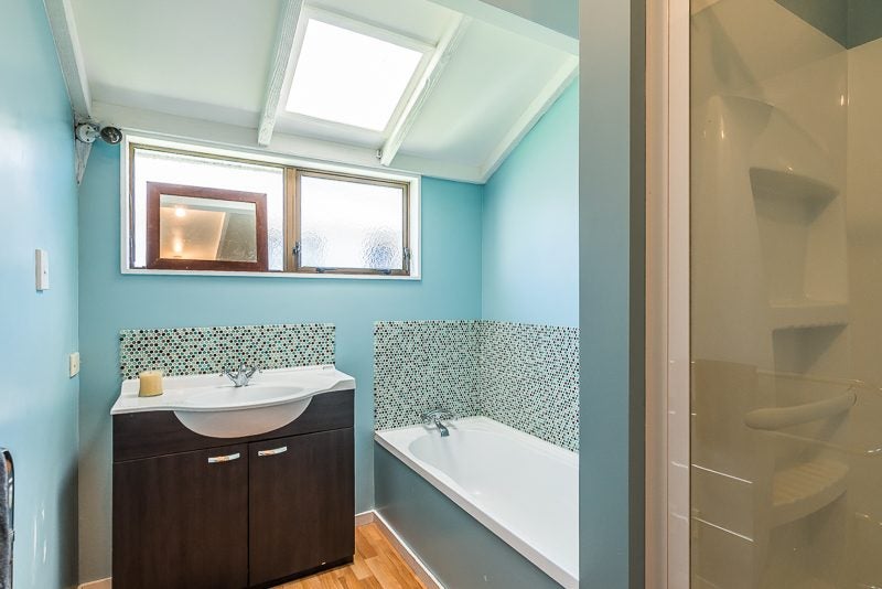 36 Horokiwi Road West, Newlands, Wellington - Carousel 9