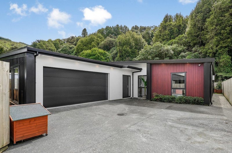 33A Gillespies Road, Birchville, Upper Hutt - Carousel 1