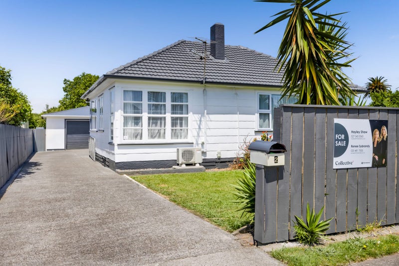 2 Gladstone Street, Hawera - Carousel 1