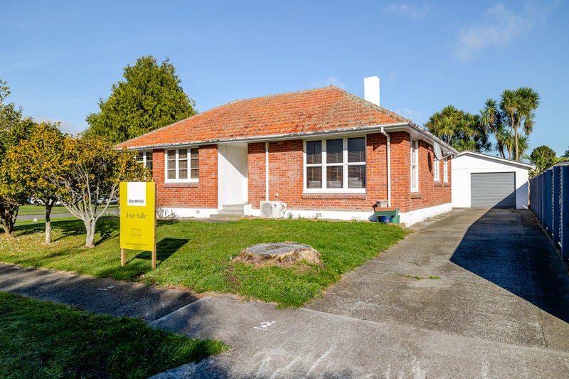 27 Crewe Crescent, Hokowhitu, Palmerston North - Carousel 1