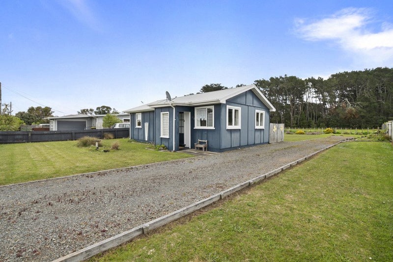 68 Nash Parade, Foxton Beach, Foxton - Carousel 2