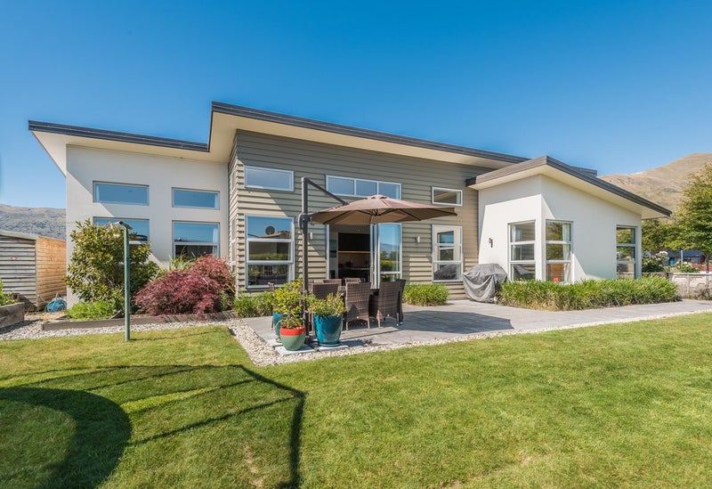 13 Coromandel Street, Wanaka - Carousel 2