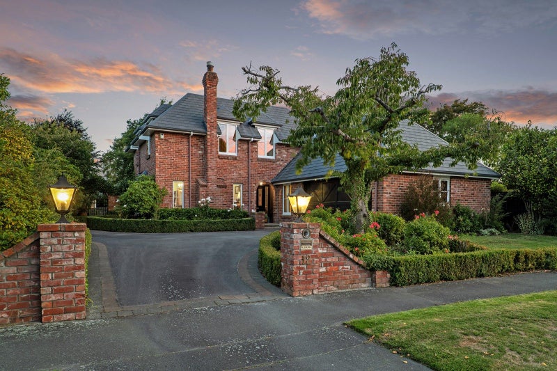 12 Glenburn Place, Avonhead, Christchurch - Carousel 1