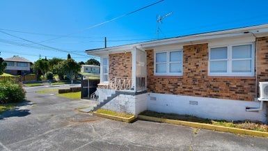 1/75 Taylor Street, Blockhouse Bay, Auckland - Carousel 1