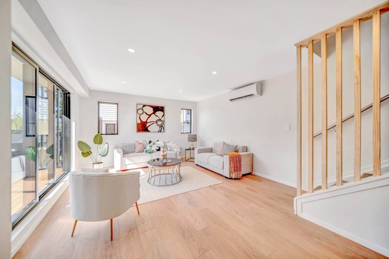 12/13 Arawa Street, New Lynn, Auckland - Carousel 2