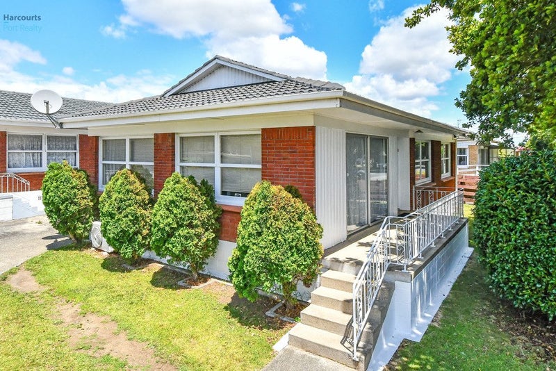 1/2 Lupton Road, Manurewa, Auckland - Carousel 1