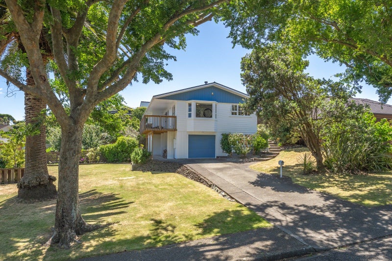 42 Tui Road, Raumati Beach, Paraparaumu - Carousel 1