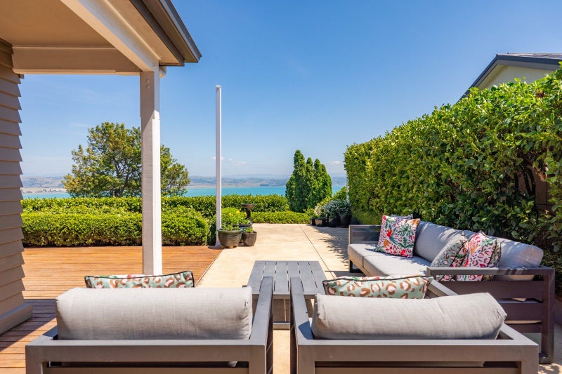 135 Thompson Road, Bluff Hill, Napier - Carousel 2