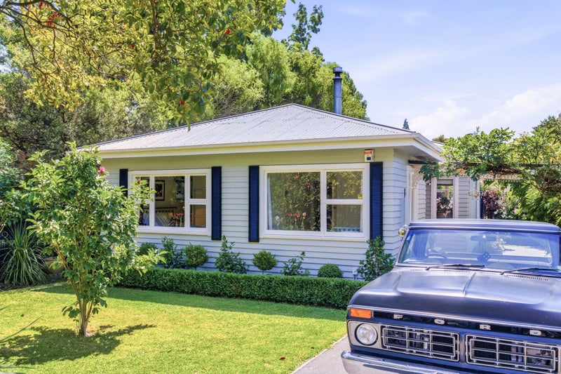 32 Martindales Road, Heathcote Valley, Christchurch - Carousel 1