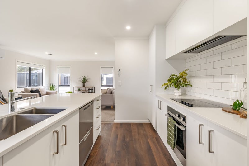 34 Castletown Street, Wallaceville, Upper Hutt - Carousel 2