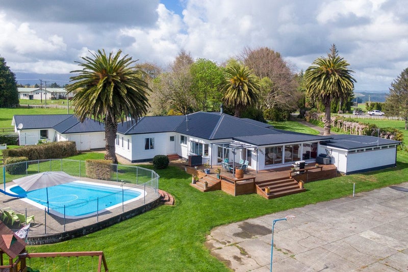 2523 Kimbolton Road, Kiwitea - Carousel 2