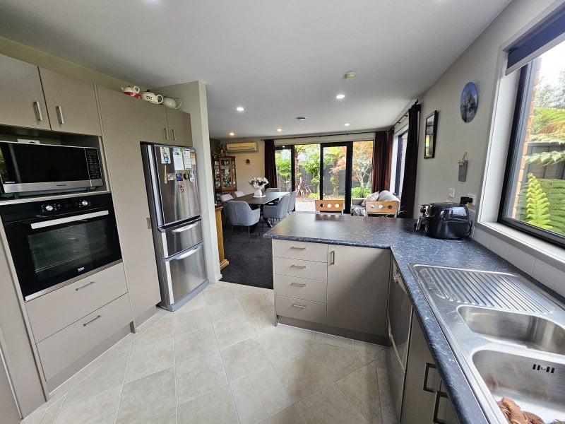 11 Fernbrook Close, Greymouth, Greymouth - Carousel 2