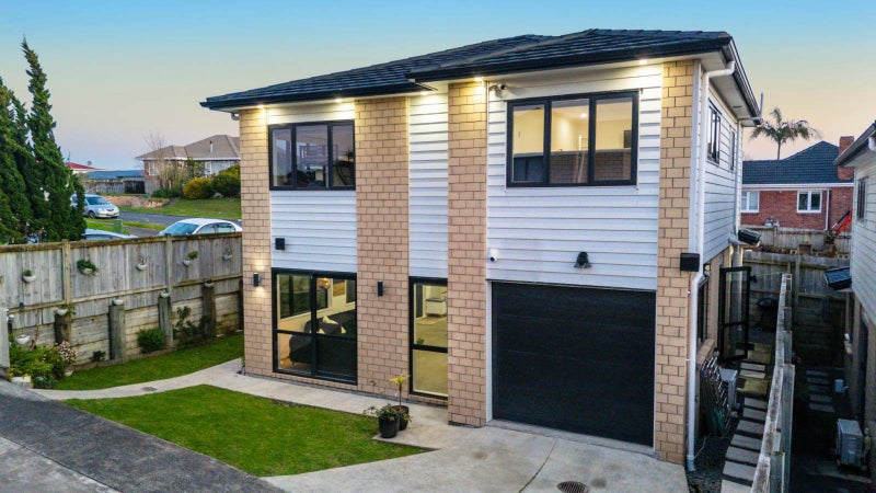 2 Dewan Lane, Papatoetoe, Auckland - Carousel 1