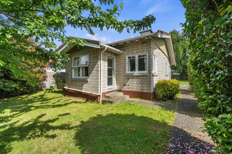 140 Massey Street, Frankton, Hamilton - Carousel 1