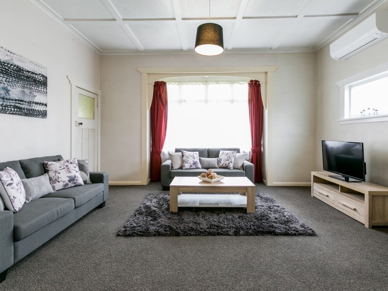 400 Nelson St N, Mayfair, Hastings - Carousel 2