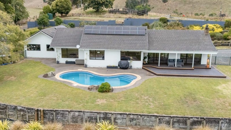 119 Arthur Road, Hamilton - Carousel 1