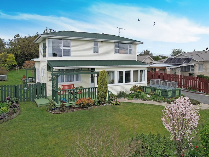130 Eden Street, Oamaru - Carousel 1