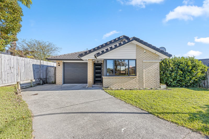2 Anna Lane, Glen Eden, Auckland - Carousel 1