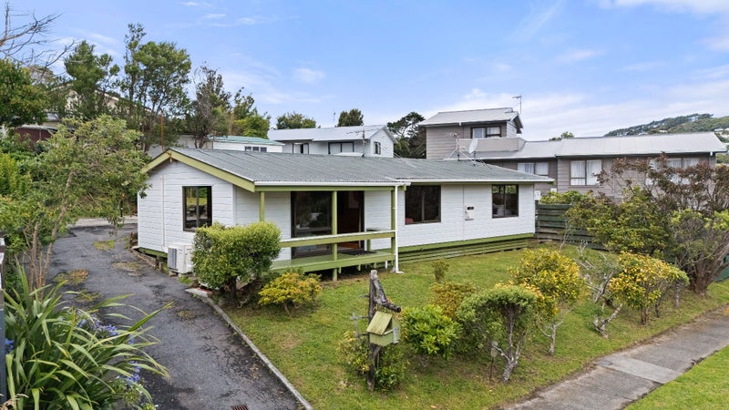 19 John Witton Drive, Crofton Downs, Wellington - Carousel 1