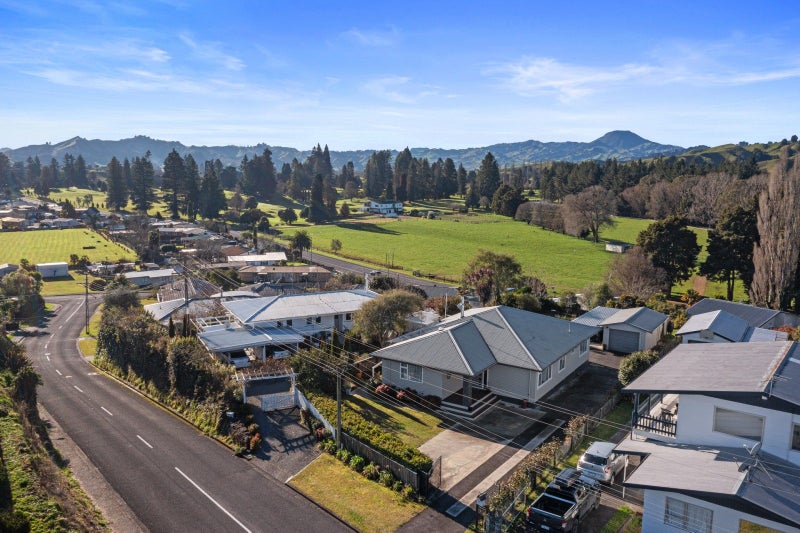 21 Tarrangower Avenue, Taumarunui - Carousel 2