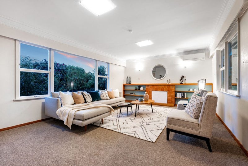 8 Jalna Avenue, Khandallah, Wellington - Carousel 2