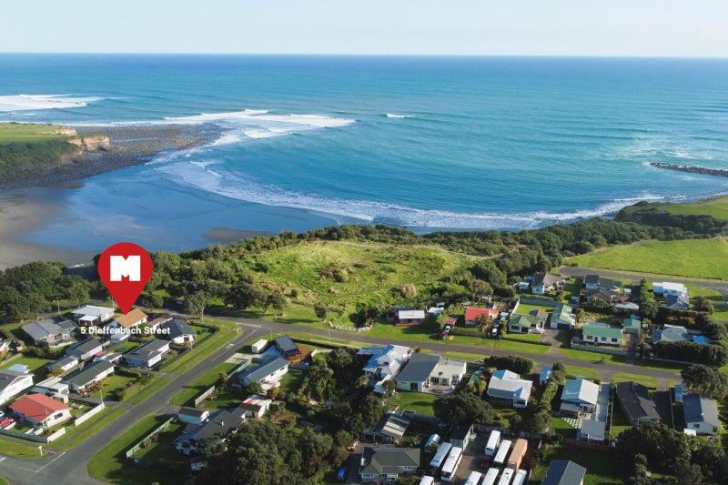 5 Dieffenbach Street, Opunake - Carousel 27