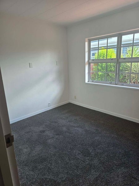 2/24 MIDDLE Road, HAVELOCK NORTH, HAVELOCK NORTH - Carousel 5