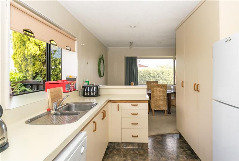 145 Redwood Street, Redwoodtown, Blenheim - Carousel 2