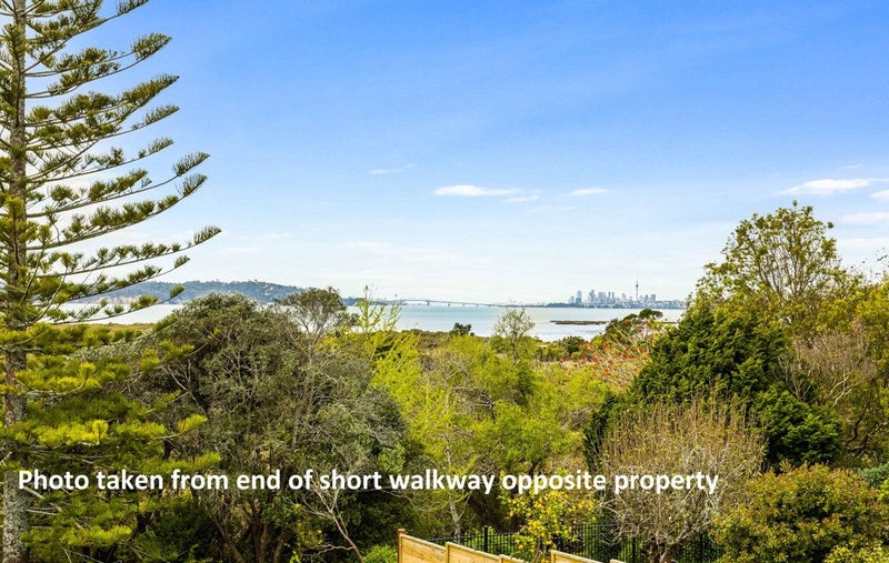 39 Rewarewa Road, Te Atatu Peninsula, Auckland - Carousel 11