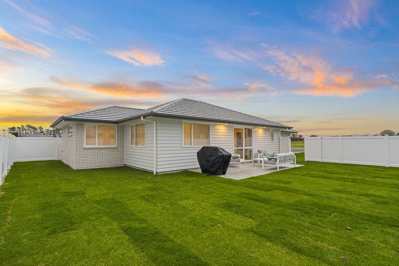 47 Kitemaunga Avenue, One Tree Point, Whangārei - Carousel 1