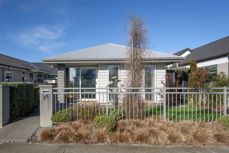 69 Pegasus Boulevard, Pegasus, Pegasus - Carousel 1