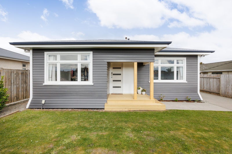 12 Rata Street, Roslyn, Palmerston North - Carousel 1