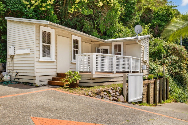 10 Milton Road, Bluff Hill, Napier, Hawke's Bay - Carousel 2